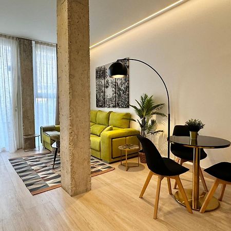 Apartamentos Orilla Del Bernabeu Madri Exterior foto