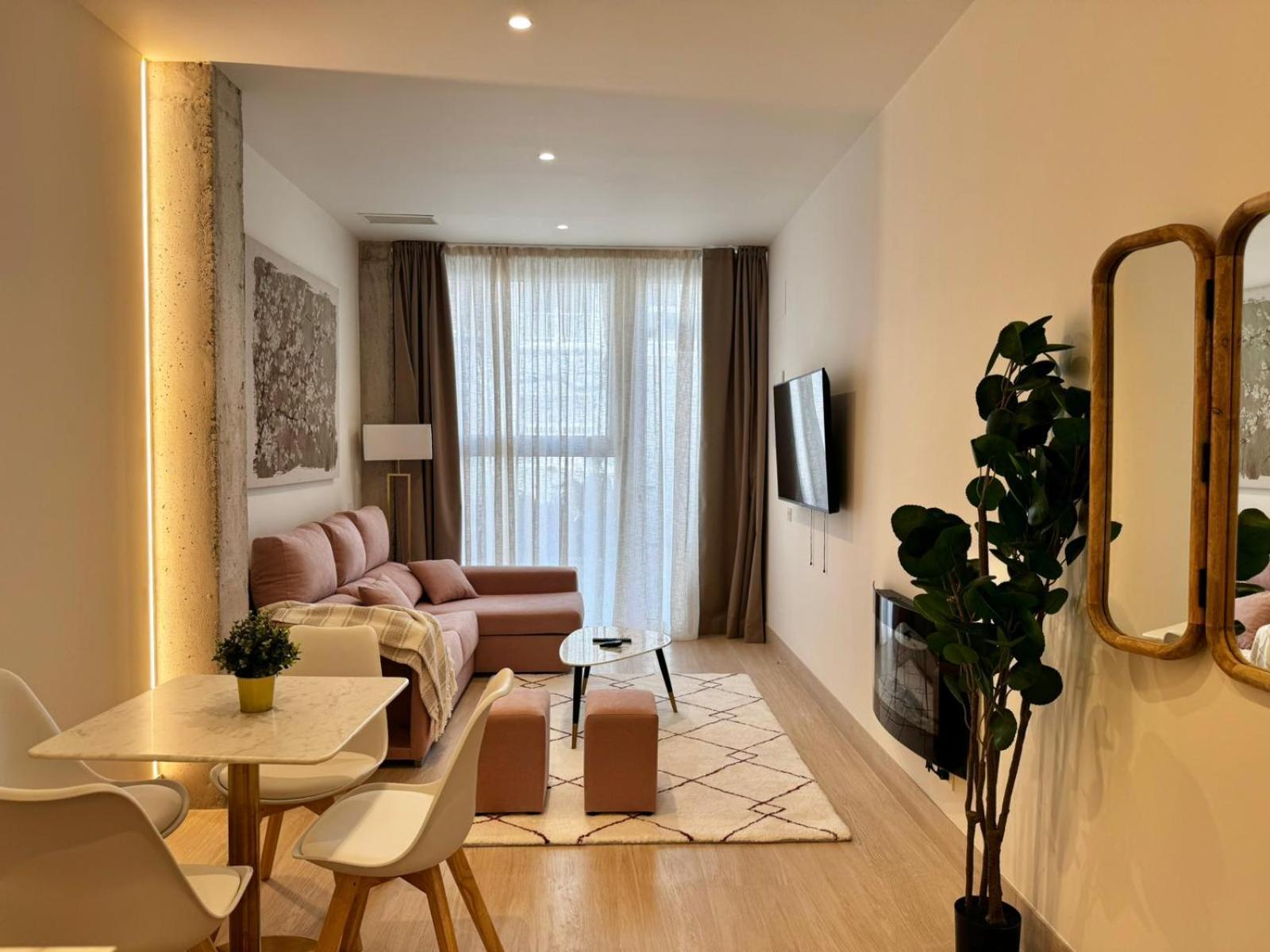 Apartamentos Orilla Del Bernabeu Madri Exterior foto