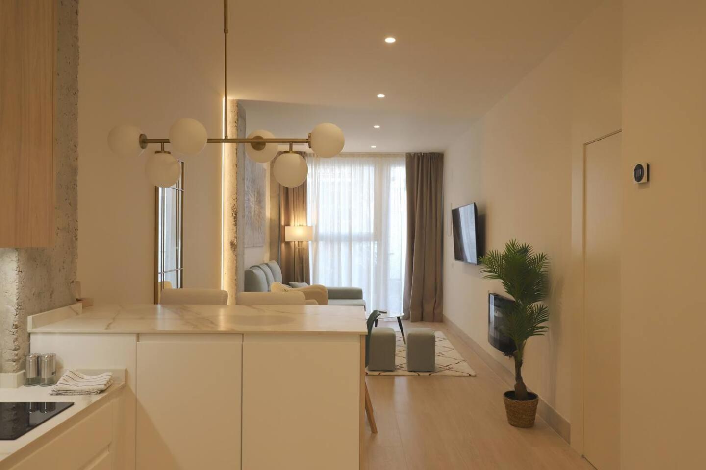 Apartamentos Orilla Del Bernabeu Madri Exterior foto