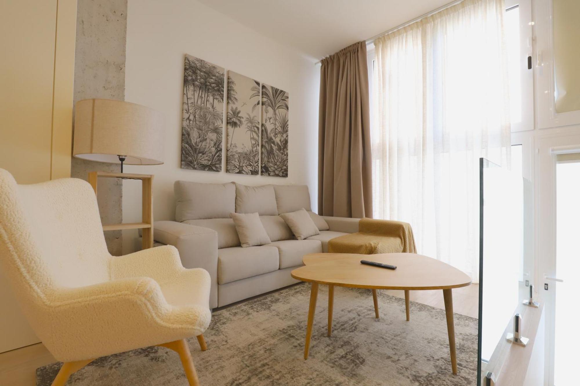 Apartamentos Orilla Del Bernabeu Madri Exterior foto